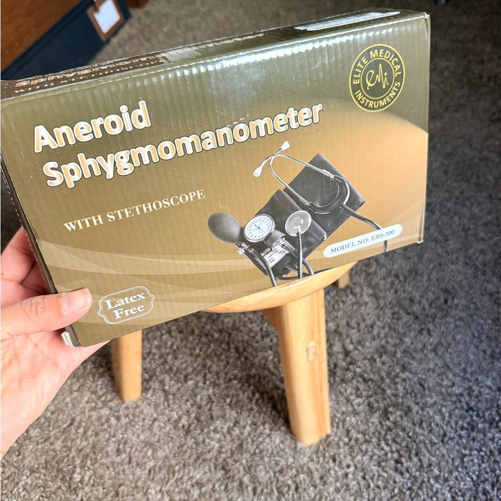 Olive Green Aneroid Sphygmomanometer with Stethoscope
